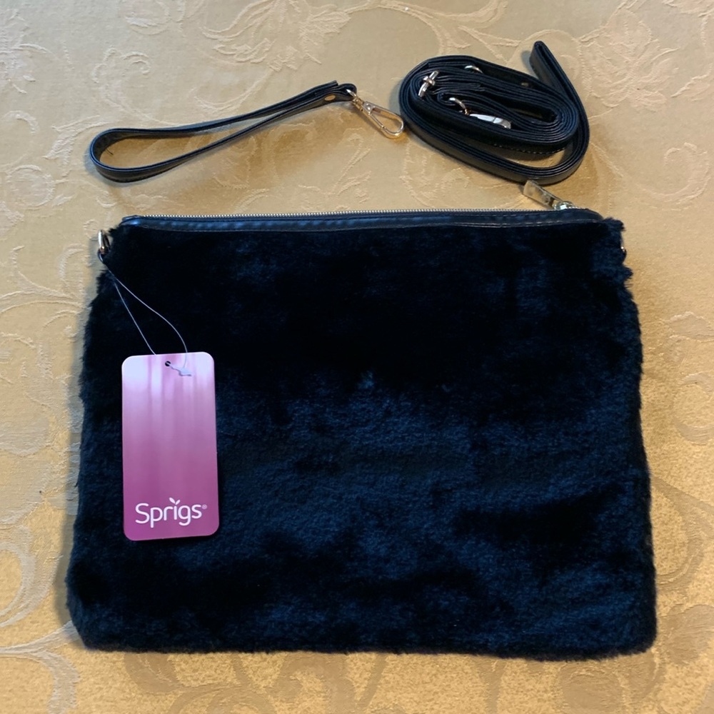 Faux Fur Cross Body w/ Removable Wristlet Strap Black/Midnight